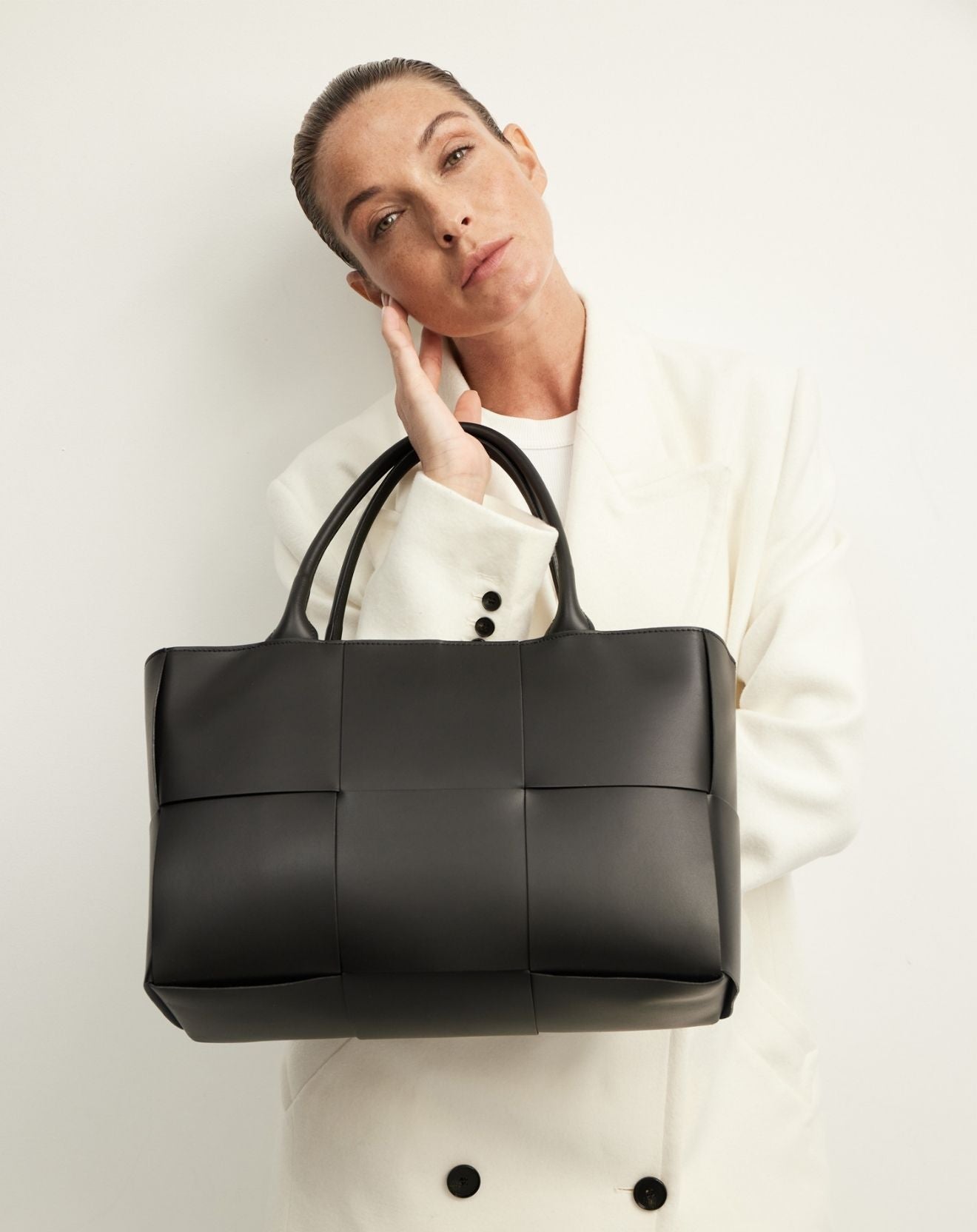 Aurora Black Bag